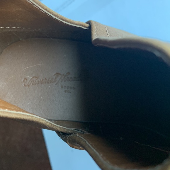 Universal Thread Booties - Picture 4 of 4